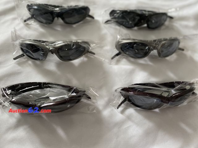 Lot 44-2005w - New. 6 pairs adult sunglasses. 100% UV protection. See photos. Appears New, A basic inspection has been given to this item. Sold AS-IS. See ...