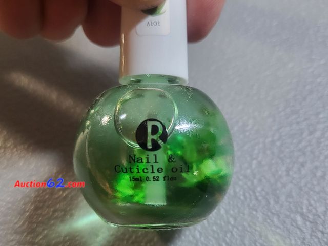 Lot 44-3075b - Lot of 6 Bottles - NEW - Aloe Cuticle &amp; Nail Oil - See Pictures - 1. Appears New, A basic inspection has been given to this item. Sold A...