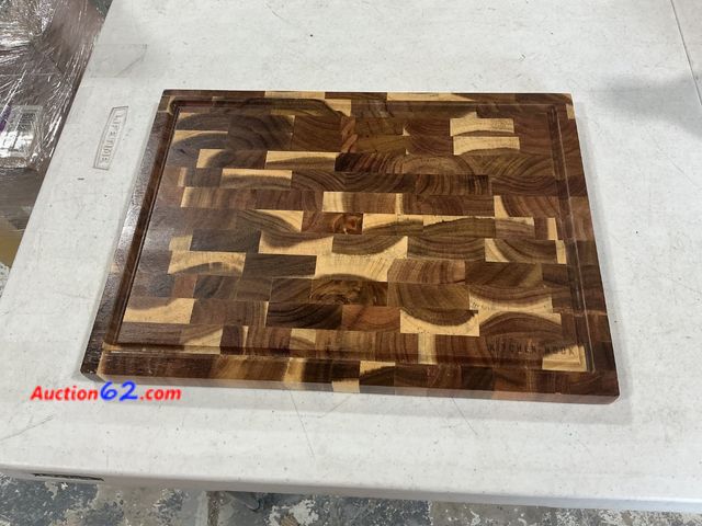 Lot 44-1168j - Kitchen Nook End Grain Cutting Board Not Tested Appears New, A basic inspection has been given to this item. Sold AS-IS.