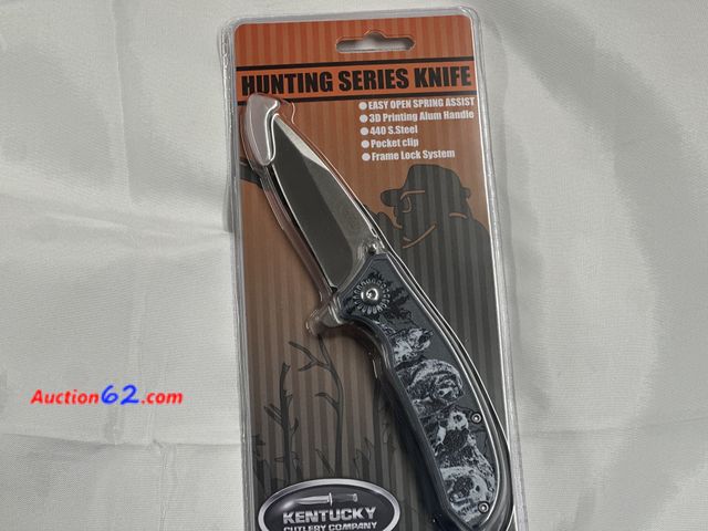 Lot 44-6007o - Kentucky cutlery hunting series knife New. “ Bears” Spring assist opening 440 s.steel blade pocket clip frame lock. See All Photo's Not Test...