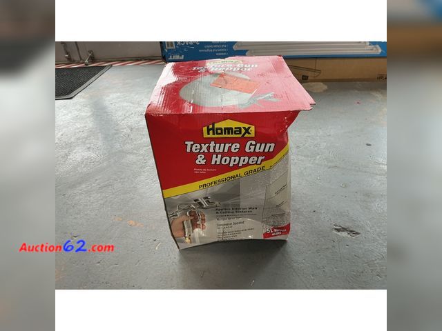 Lot 44-755i - Homax Texture Gun and Hopper, 5 Liter, 4670 See All Photo's Not Tested E-Commerce Return, A basic inspection has been given to this item. So...