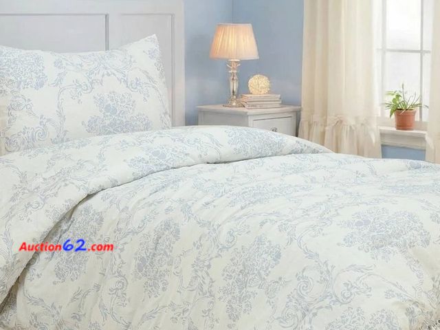 Lot 44-334M - Twin Ruffle Comforter Set Blue Floral See All Photo's Appears New, A basic inspection has been given to this item. Sold AS-IS.