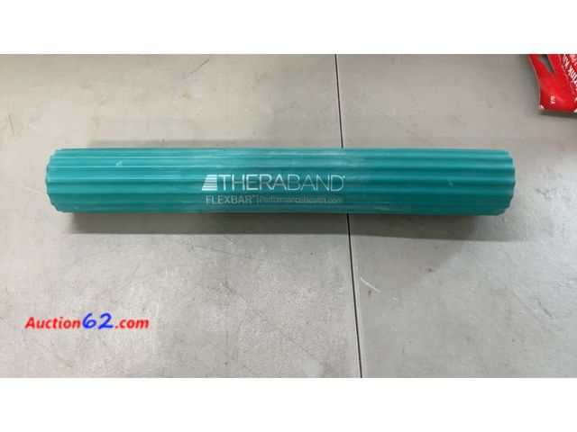 Lot 44-1909a - TheraBand FlexBar Green Resistance Bar See All Photo's Not Tested E-Commerce Return, A basic inspection has been given to this item. Sold AS...