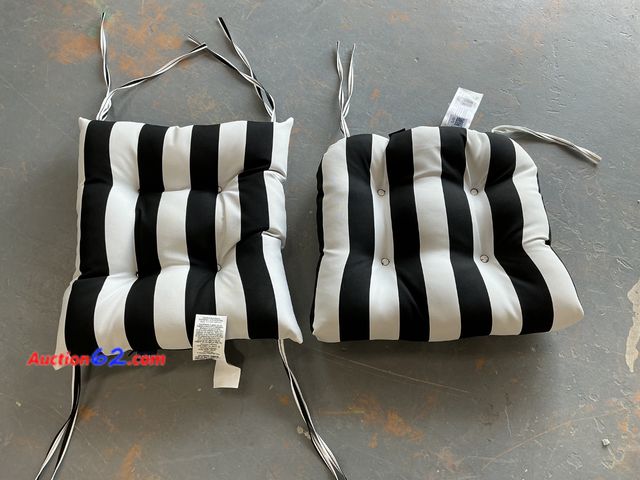 Lot 44-847 - Arden Wicker Chair Cushions Black White Striped See All Photo's Not Tested E-Commerce Return, A basic inspection has been given to this item...