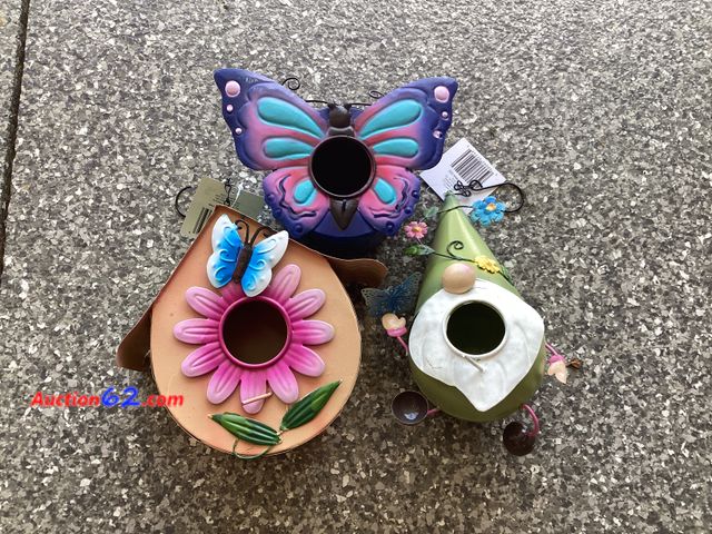 Lot 44-7743j - Lot of (3) metal bird houses.  Appears New, A basic inspection has been given to this item. Sold AS-IS. See All Photo's