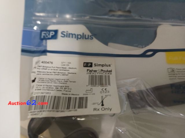 Lot 44-2120j - New F&amp;P Simplus size medium CPAP replacement full face mask kit .  See photo. Appears New, A basic inspection has been given to this ite...