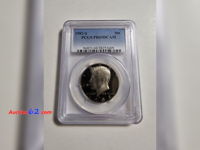 Lot 44-8355p - 1982-S KENNEDY PROOF HALF DOLLAR GRADED PR69DCAM BY PCGS. ONE POINT SHY OF BEING A PERFECT COIN! MINTED IN SAN FRANCISCO.-NT