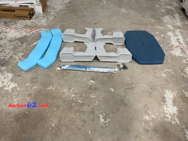 Lot 44-1583p - STEP2 Sun &amp; Fun Picnic Table with Umbrella, 1784919 - Kids Outdoor Furniture, Table, Benches, Blue Grey E-Commerce Return, A basic inspe...