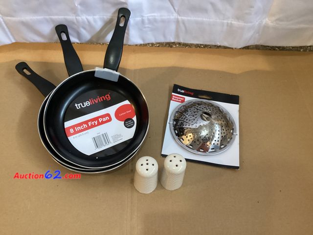 Lot 44-7718i - Lot of (3) 8” fry pans, (1) steamer basket, (1) hobnail salt and pepper shaker set.  Appears New, A basic inspection has been given to this ...