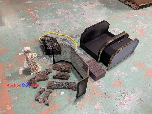 Lot 44-4130t - Mix lot of Miscellaneous items E-Commerce Return, A basic inspection has been given to this item. Sold AS-IS. Used See All Photo's Not Teste...