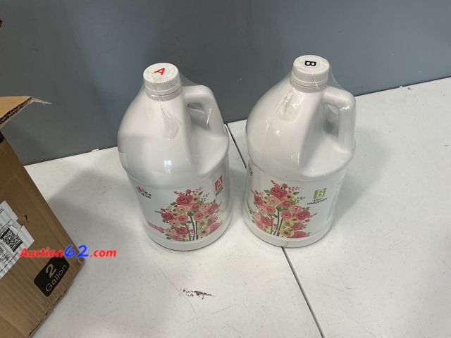 Lot 44-2548a - YIEHO Epoxy Resin 2 Gallon Kit Appears New, A basic inspection has been given to this item. Sold AS-IS. Not Tested See All Photo's