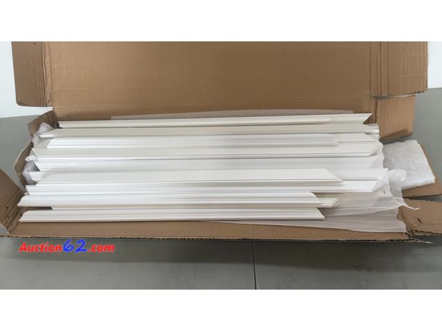 Lot 44-1956o - White Trim Molding Pieces Lot Not Tested See All Photo's Appears New, A basic inspection has been given to this item. Sold AS-IS.