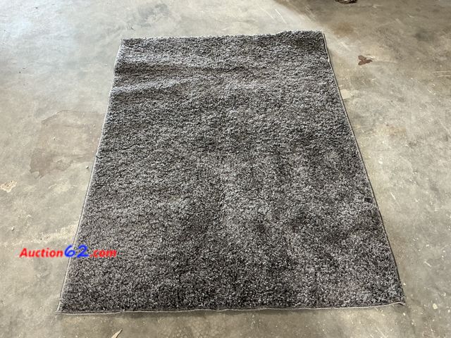 Lot 44-125a - Gray Shag Rug - Soft &amp; Cozy Floor Accent- unknown size E-Commerce Return, A basic inspection has been given to this item. Sold AS-IS. Se...