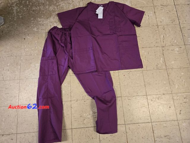 Lot 44-6896g - Size XL Jesnlfiis Purple Scrubs Appears New, A basic inspection has been given to this item. Sold AS-IS.