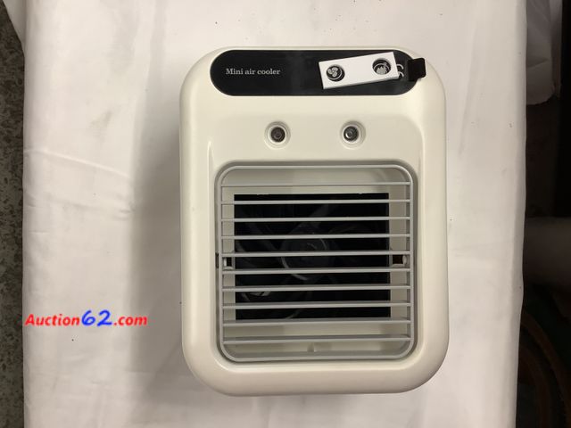 Lot 44-6088w - Cold Air Humidifier, Ivory white, Rated Voltage is 5V,25w, 
Features: Air Purification, Refrigeration, Lasting spray humidification, Light, ...