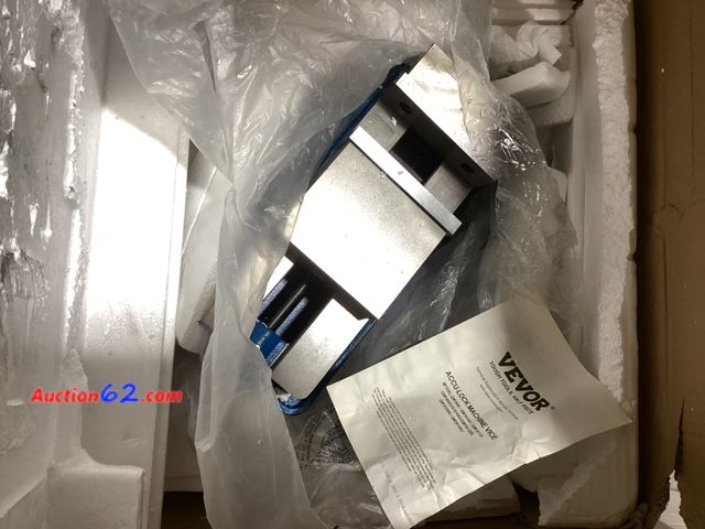 Lot 44-56z - VEVOR 5 Inch ACCU Lock Down Vise Precision Milling Vice- Maybe Missing Hardware E-Commerce Return