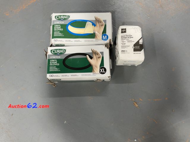 Lot 44-1500p - CURAD Medline Medical Supplies Mix Lot - Stretch Vinyl Exam Gloves M/XL, 4x4 Gauze Sponges E-Commerce Return, A basic inspection has been gi...