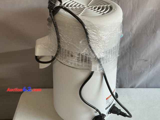 Lot 44-315M - Countertop Water Distiller 750W 110-120V White See All Photo's E-Commerce Return, A basic inspection has been given to this item. Sold AS-IS...