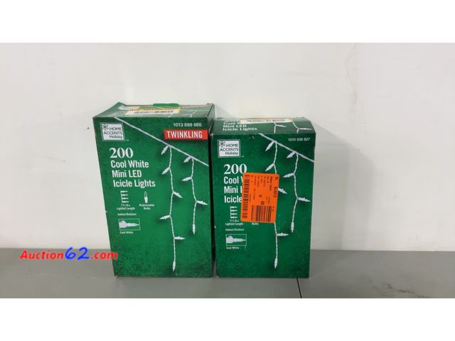 Lot 44-4018o - Home Accents Holiday 200 Cool White Mini LED Icicle Lights
 See All Photo's Not Tested E-Commerce Return, A basic inspection has been given ...