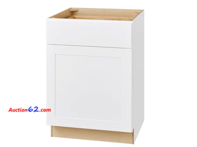 Lot 44-33g - Retail value $259- Avondale 24 in. W x 24 in. D x 34.5 in. H Ready to Assemble Plywood Shaker Base Kitchen Cabinet in Alpine White Appears N...