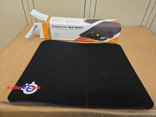 Lot 44-6578g - SteelSeries QcK Heavy - Cloth Gaming Mouse Pad - Extra Thick Non-Slip Rubber Pad - Exclusive Microfiber Surface - Size M PC 10.5x12.5in Appe...
