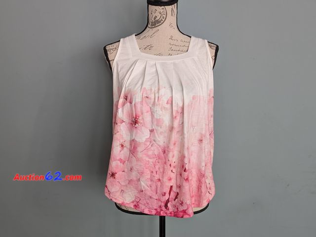Lot 44-3018g - Size Small - Women's Top - Appears New - See Pictures