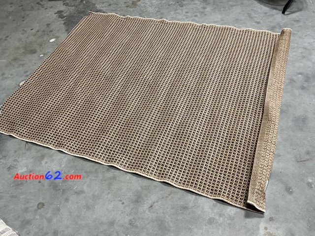 Lot 44-293 - 5'3"x7' Micro Grid Rectangular Woven Indoor Outdoor Area Rug Black/Beige - Threshold™ See All Photo's E-Commerce Return, A basic inspection ...