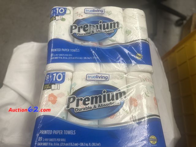 Lot 44-6000g - 2 packs of 8 rolls of premium paper towels
Equivalent to 10 regular rolls for added value
Durable and absorbent. New. See All Photo's Not Te...