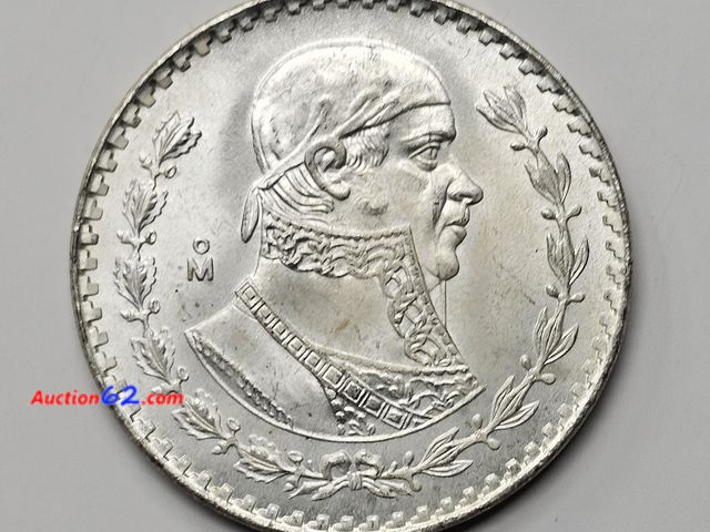 Lot 44-8339o - 1962 SILVER MEXICO UN PESO. HAS .0514 TROY OUNCES OF SILVER. BRILLIANT UNCIRCULATED.-T