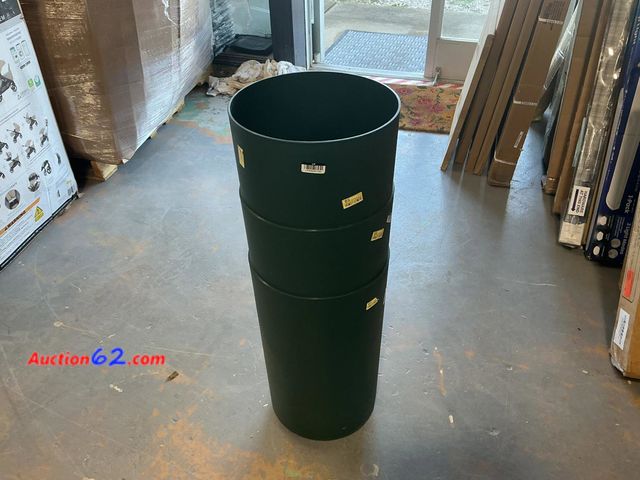 Auction62.com - Lot 44-709o - Set of 3 Recycled Resin Planters Green ...