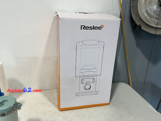 Lot 44-510j - Reslee VacSeal Elite 5-in-1 Vacuum Sealer See All Photo's Not Tested Appears New, A basic inspection has been given to this item. Sold AS-IS...