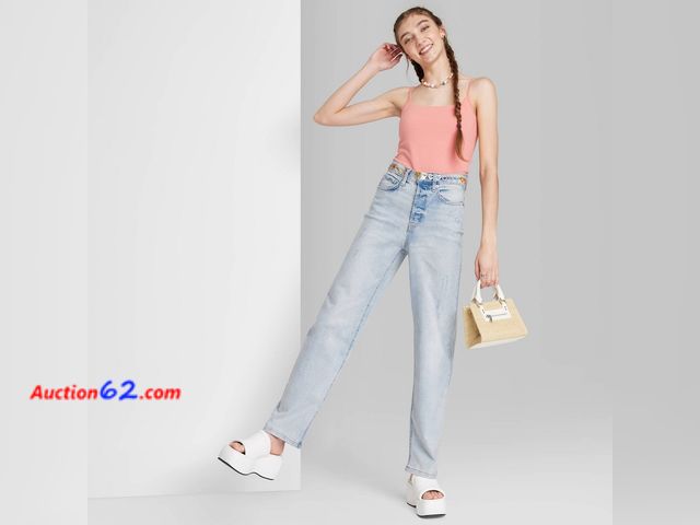 Lot 44-5501a - Women's Super-High Rise Distressed Straight Jeans - Wild Fable™ Light Wash 00 Appears New, A basic inspection has been given to this item. S...
