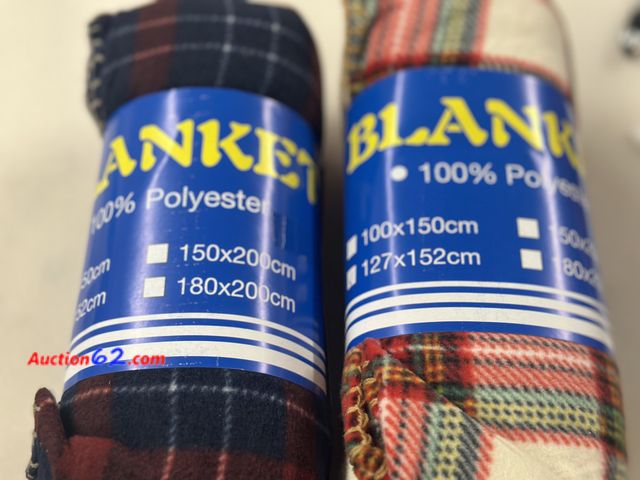 Lot 44-7590t - Lot of 2 100% polyester blankets. 127x152cm. NEW. See All Photo's Not Tested Never opened, Factory Sealed