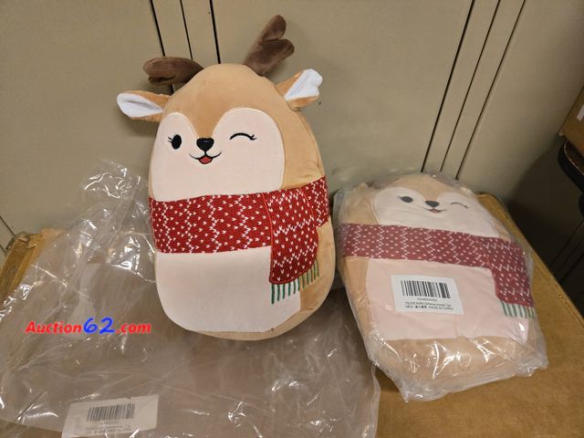 Lot 44-6592w - Lot of 2 Tislovs Stuff Christmas Animal Toys Appears New, A basic inspection has been given to this item. Sold AS-IS.