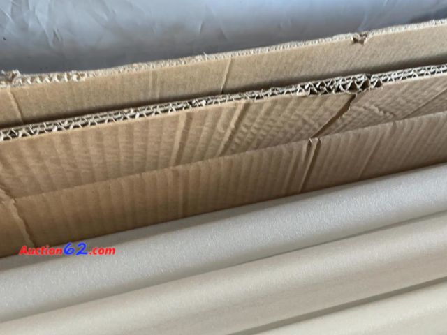 Lot 44-311M - Konideke 19 Pack (missing 6), T8 Led Bulbs 4 Foot 18W, Type B Ballast Bypass, 48 inch Led Bulbs Replacement for F32T8, F20T10, F40T12 Fluore...