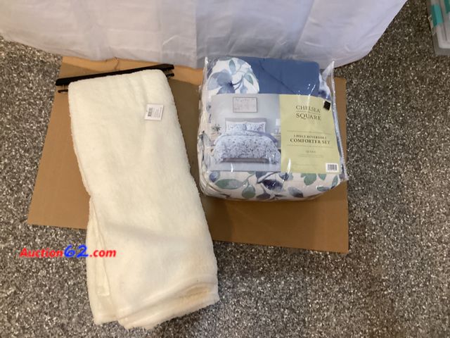 Lot 44-7729i - Lot of (1) Queen 3 piece reversible comforter set, (1) white decorative throw.  Appears New, A basic inspection has been given to this item....