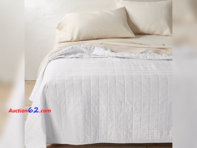 Lot 44-741p - Retail value- $102- Full/Queen Heavyweight Linen Blend Quilt White - Casaluna™: Rayon &amp; Cotton, OEKO-TEX Certified, Machine Washable Not...