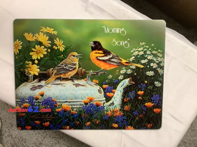 Lot 44-6159o - Tempered glass cutting board. 12x16 artwork by JQ licensing. New. See All Photo's Not Tested Never opened, Factory Sealed