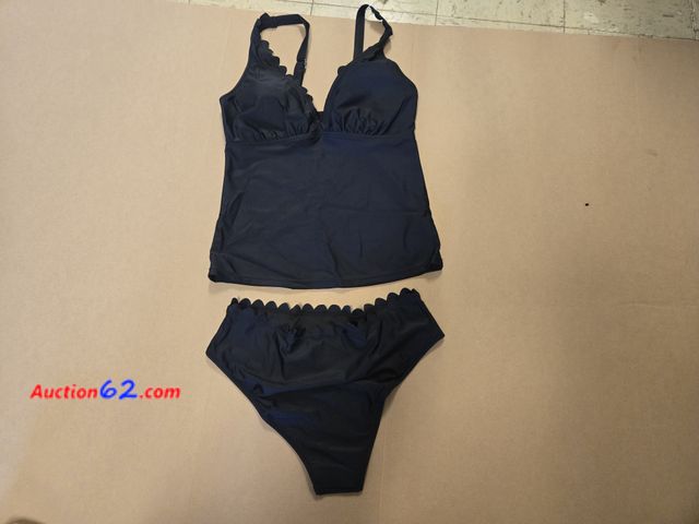 Lot 44-6882g - Size Small Beachsissi Women's Scolloped Hem Two Piece Swimsuit Tummy Control Solid Tankini Set Appears New, A basic inspection has been give...