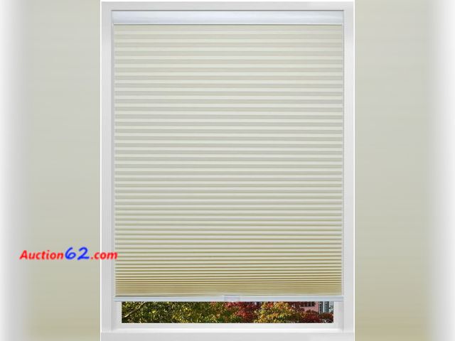 Lot 44-7453r - Lot of (2) cordless blackout window blinds 1" honeycomb 22"×64" camel Appears New, A basic inspection has been given to this item. Sold AS-I...