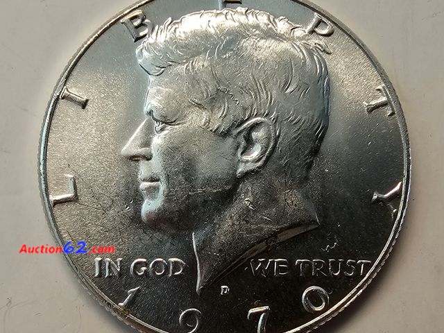 Lot 44-8318p - 1970 D KENNEDY 40% SILVER HALF DOLLAR. BRILLIANT UNCIRCULATED. THESE WERE ONLY MADE AVAILABLE IN MINT SETS. THEY DID NOT GO OUT TO THE BANKS...
