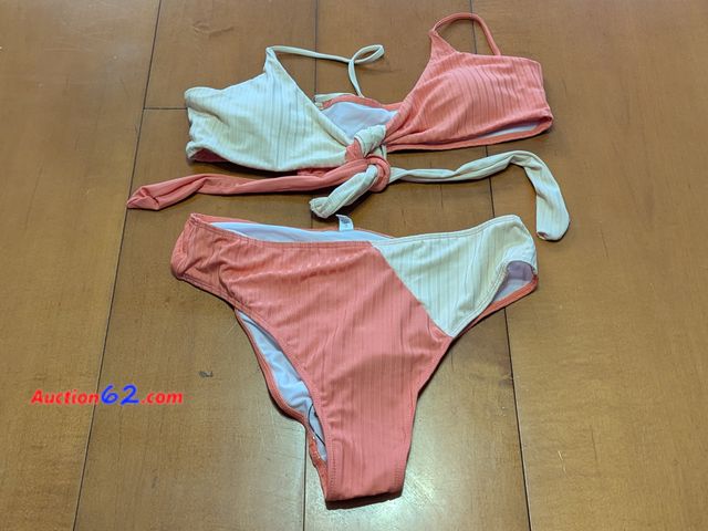 Lot 44-3084g - Size Large - Women's 2 Piece Swimsuit - Ecommerce Return - Appears New, Sold As-Is - See Pictures