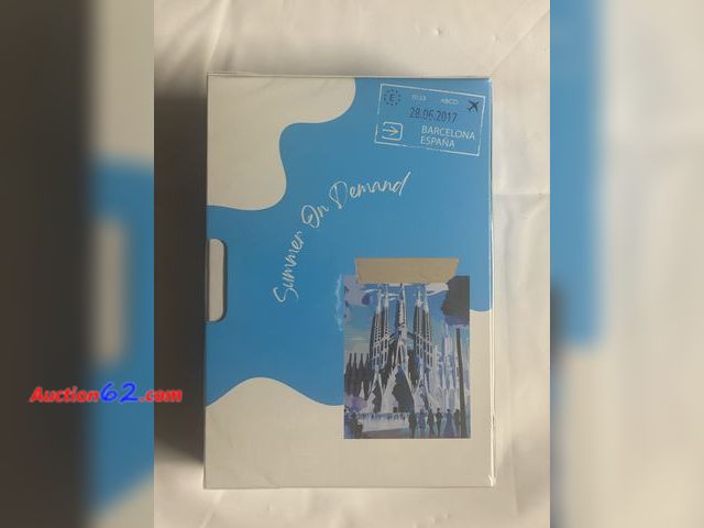 Lot 44-2142g - 1 new solo en Ibiza
Barcelona bliss
Eau de parfum 
Vaporisateur natural spray 
3.4 fluid ounces
100 milliliters Appears New, A basic inspect...
