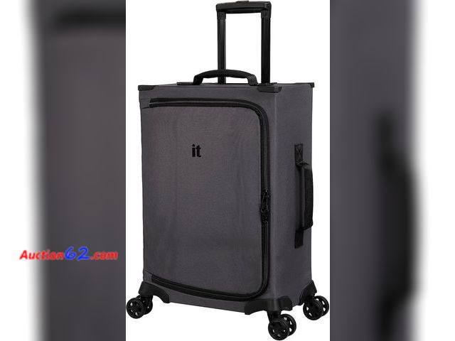 Lot 44-162b - it luggage MaXpace 22" Softside UltraLight Appears New, A basic inspection has been given to this item. Sold AS-IS.