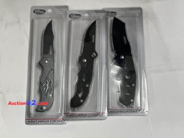 Lot 44-6099j - Set of 3 different folding pocket knives from Kentucky cutlery. New. See All Photo's Not Tested Never opened, Factory Sealed