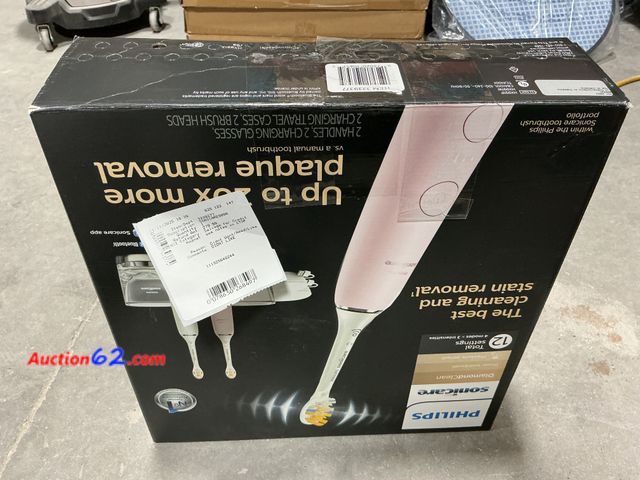 Lot 44-4058b - Philips Sonicare Electric Toothbrush Set Powers on, not tested further