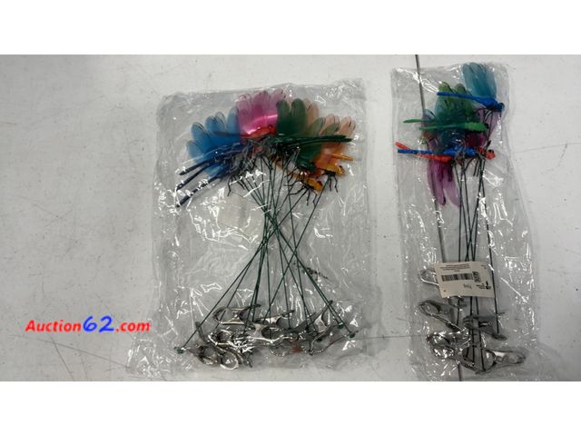 Lot 44-2606f - Pysug 12 Pack 3D Dragonfly Fly Clips for Garden Yard Patio Appears New, A basic inspection has been given to this item. Sold AS-IS. Not Test...