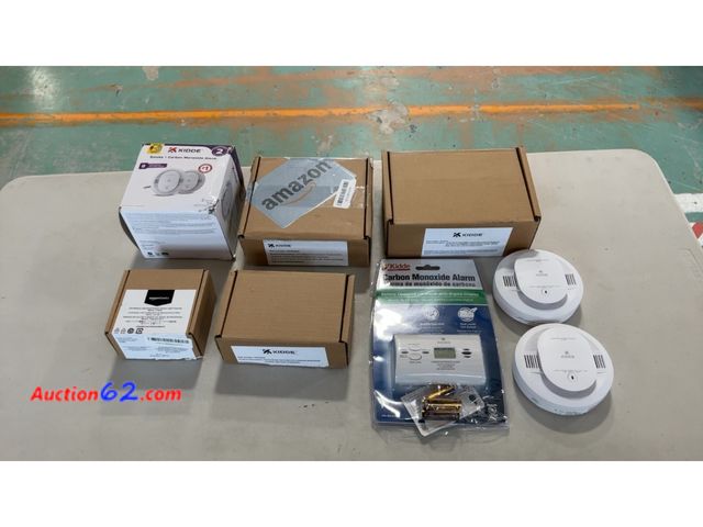 Lot 44-1811a - Kidde Carbon Monoxide Alarms Lot See All Photo's Not Tested E-Commerce Return, A basic inspection has been given to this item. Sold AS-IS.