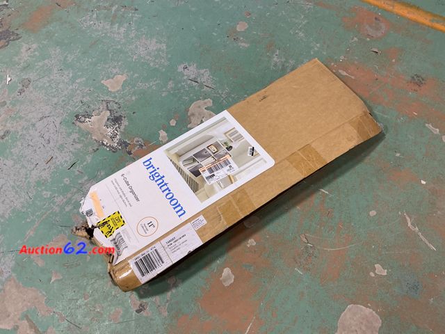 Lot 44-4093f - 11" 6 Cube Book Shelf White - Brightroom™ Not Tested E-Commerce Return, A basic inspection has been given to this item. Sold AS-IS. Dented