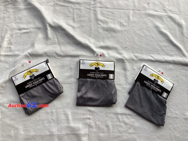 Lot 44-7892P - Lot of (3) medium grey yoga pants.  Appears New, A basic inspection has been given to this item. Sold AS-IS. See All Photo's